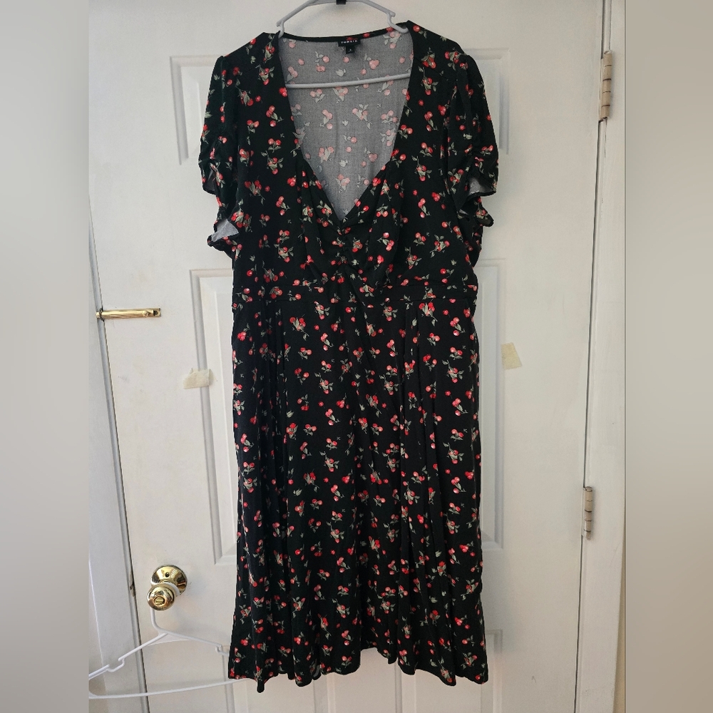 Torrid Black and Cherry Flutter Sleeve Midi Sundress 4x